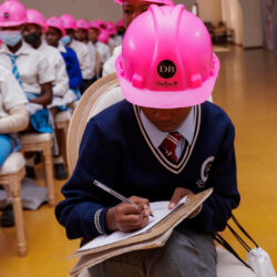 Inspiring-Girls-in-Stem_4